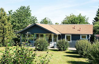 Foto 1 - 6 Person Holiday Home in Glesborg