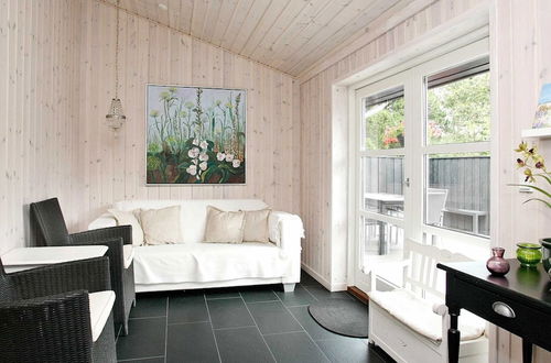 Foto 2 - 6 Person Holiday Home in Strandby