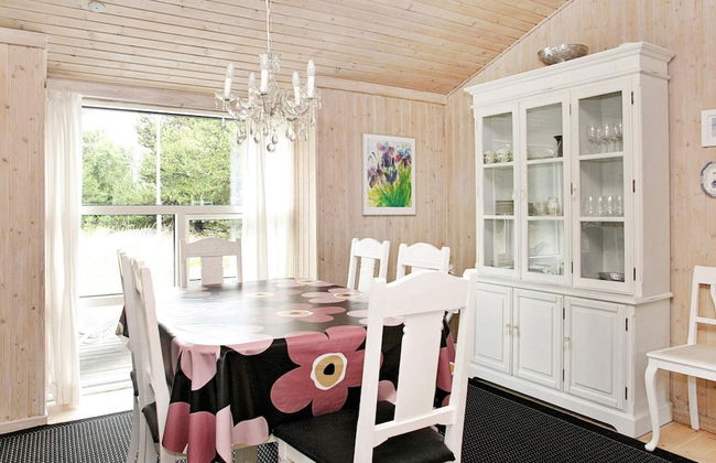 6 Person Holiday Home in Strandby - Foto 2