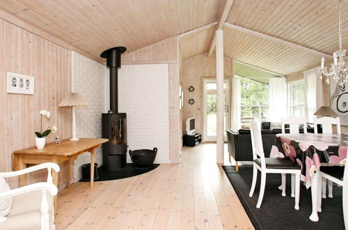 Foto 8 - 6 Person Holiday Home in Strandby