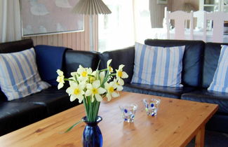 Foto 3 - 6 Person Holiday Home in Strandby