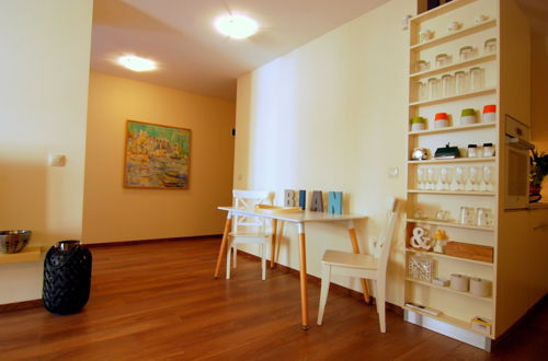 Photo 6 - Baratero Wooden House Apartment