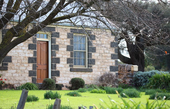 Cherry Plum Cottages - Photo 6