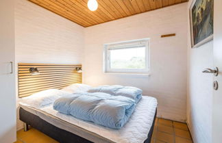 Photo 2 - 8 Person Holiday Home in Hvide Sande