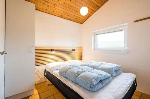 Photo 3 - 8 Person Holiday Home in Hvide Sande