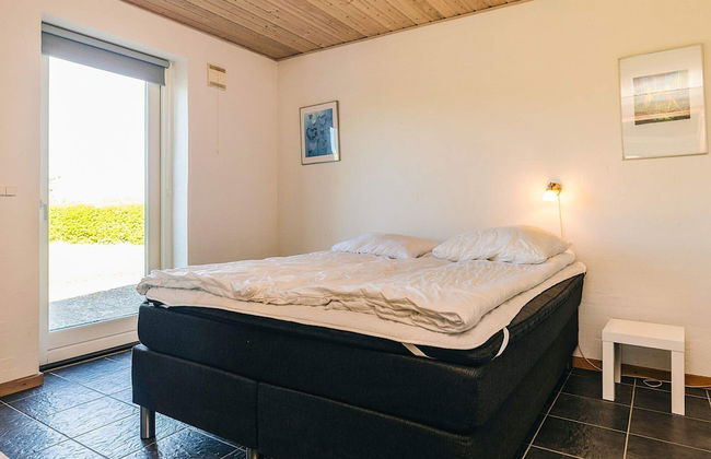 6 Person Holiday Home in Karrebaeksminde - Foto 12