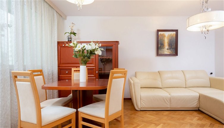 Photo 1 - Apartment Esperanto Warsaw by Renters