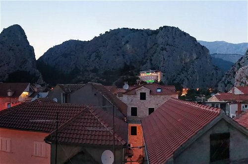 Foto 34 - Explore old Town and all the Beauties in Omiš Staying at Apartment Olmissum