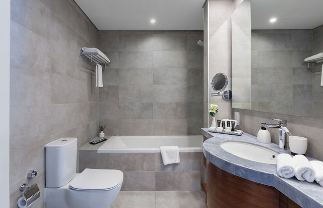 Somerset West Bay Doha - Photo 30