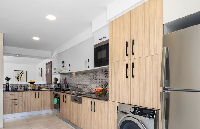 Somerset West Bay Doha - Photo 18