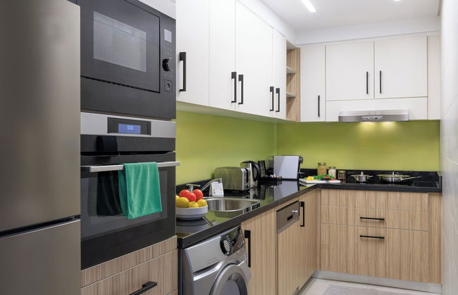 Somerset West Bay Doha - Photo 17