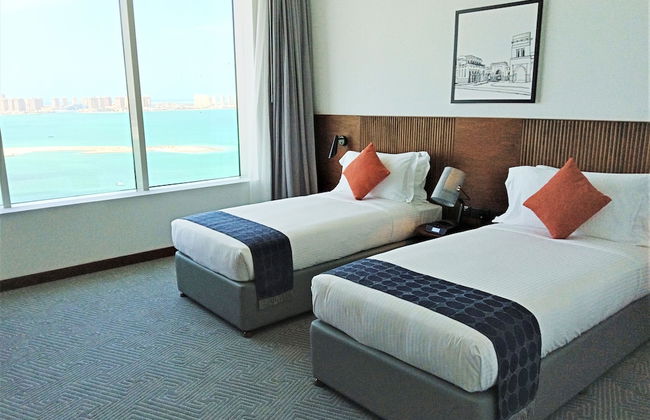 Somerset West Bay Doha - Photo 3