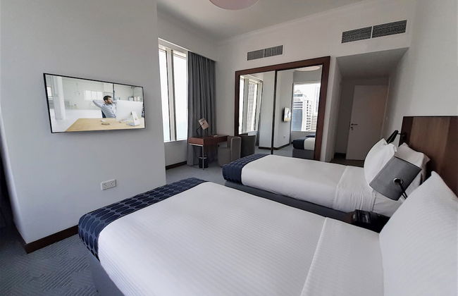 Somerset West Bay Doha - Photo 5