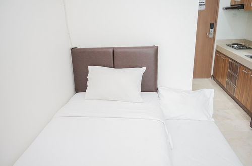 Photo 3 - Comfort Studio Apartment at B Residence