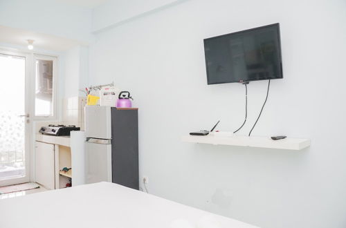 Photo 3 - Roomy Studio Room Bintaro Park View Apartment