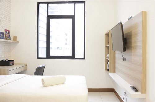 Photo 10 - Minimalist Studio Semi Apartment at The Lodge Paskal near BINUS University