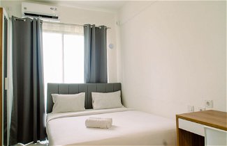 Foto 2 - Fully Furnished With Cozy Design Studio Sky House Bsd Apartment