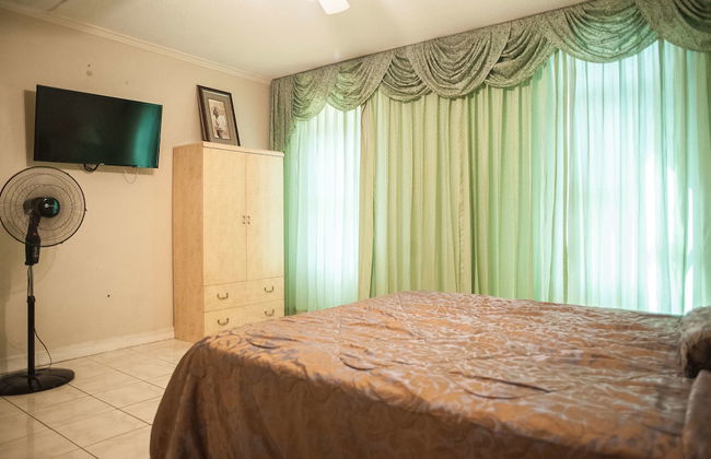 Ocean Breeze at Montego Bay Club Resort - Photo 7