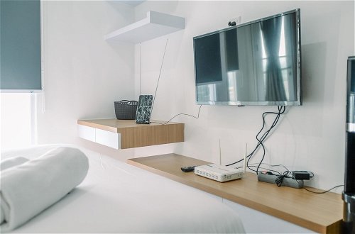 Foto 10 - Stunning And Comfy Studio Amazana Serpong Apartment