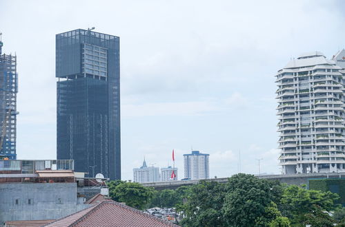 Photo 16 - Comfy And Tidy Studio Apartment At Tamansari Sudirman