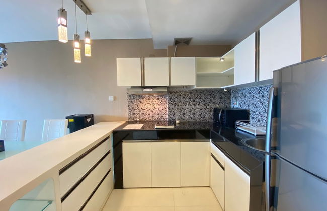 Deluxe & Well Appointed 2BR at El Royale Apartment - Foto 17