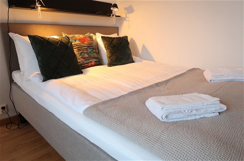 Photo 3 - Luxury Business 2 Rooms Apartment up to 3 People By City Living - Umami