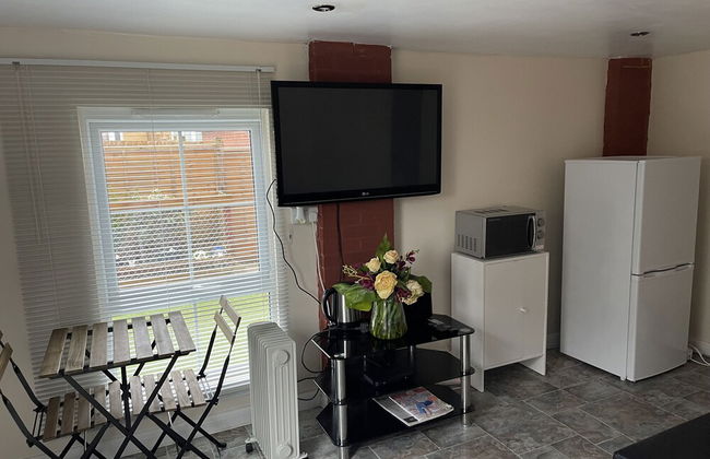 A Furnished Ensuite Apartment for Rent in Patchway - Foto 2