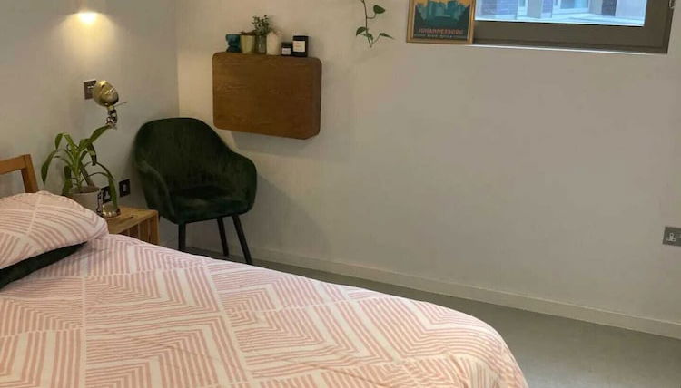 Photo 1 - Pet Friendly 1 Bedroom Apartment in London Fields