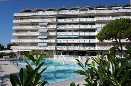 Photo 15 - Two-bedrooms Apartment With Pool And Sea View