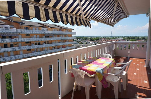 Photo 12 - Two-bedrooms Apartment With Pool And Sea View