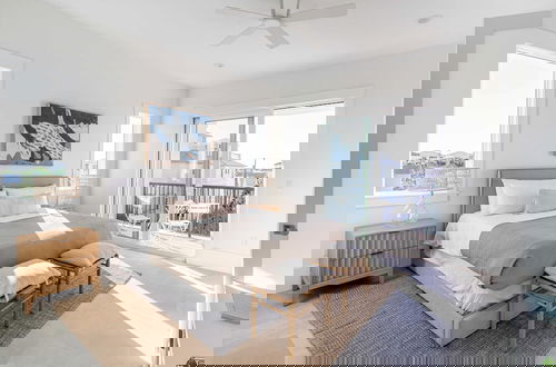 Foto 12 - Rendezvous by Avantstay Modern Haven w/ Game Room, Roof Top, Pool & Close to Beach!