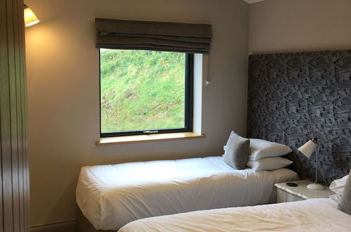 Photo 2 - 5 Luxury Lodge With Beautiful Views of the Taf Estuary