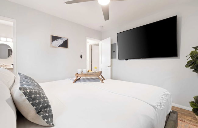 Mission Point 1 by Avantstay San Diego Beach House w/ Huge Patio & Fire Pit Walk to Beach! - Foto 26