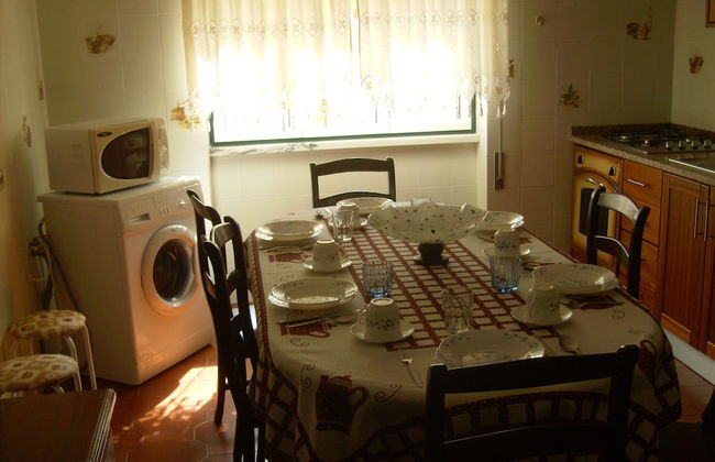 3 Bedroom Apartment in a Ground Floor of a Vila Wseparate Kitchen Living Room - Foto 25
