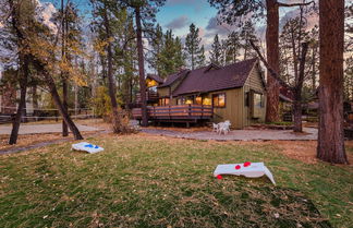 Photo 1 - Gambler by Avantstay Charming & Spacious Cabin 5 Min Walk to Lake