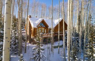 Photo 1 - Snowdrift Cabin by Avantstay Breathtaking Home w/ Prime Ski Access