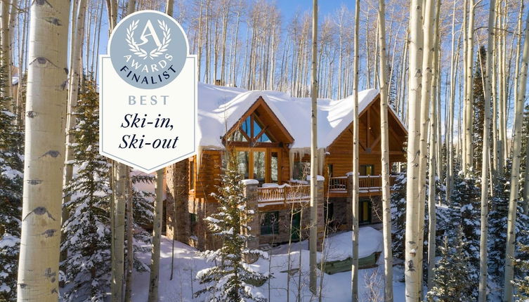 Photo 1 - Snowdrift Cabin by Avantstay Breathtaking Home w/ Prime Ski Access