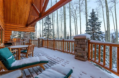 Foto 28 - Snowdrift Cabin by Avantstay Breathtaking Home w/ Prime Ski Access