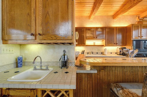 Photo 27 - Snowdrift Cabin by Avantstay Breathtaking Home w/ Prime Ski Access