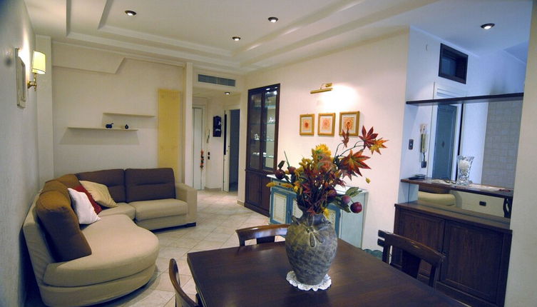 Photo 1 - Roma Chic House - Luxury Apartment 1 People for Business/studio