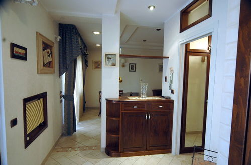 Photo 28 - Roma Chic House - Luxury Apartment 1 People for Business/studio