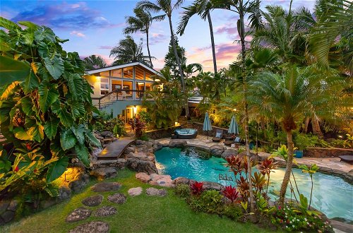 Photo 1 - Palione Papalani by Avantstay Steps From Kailua Beach w/ Private Pool & Hot Tub