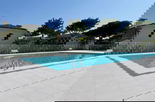 Photo 8 - Beautiful Villa for 6 Guests With Shared Pool