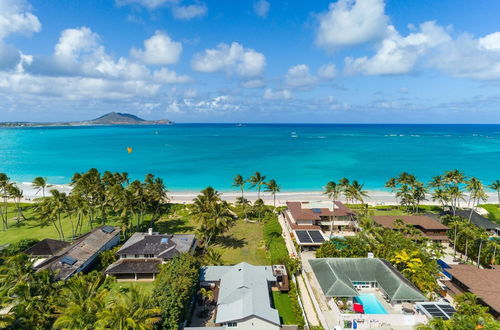 Photo 22 - Hale Oahu Cottage by Avantstay Stunning Beachfront Estate