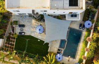 Photo 3 - Beachcomber by Avantstay Elegant Modern Estate w/ Pool, Hot Tub & Outdoor Dining