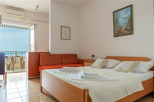Foto 2 - Sea View Apartment Studio for 2/3 People - Close to Commodities