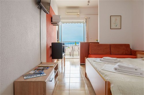 Foto 6 - Sea View Apartment Studio for 2/3 People - Close to Commodities