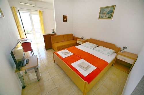 Photo 3 - Apartment Studio With Sea View for 2/3 People