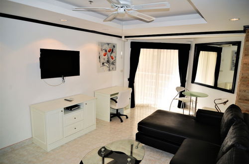 Photo 6 - Room in Condo - Stylish 1 bed Apartment at Jomtien Beach Condominium