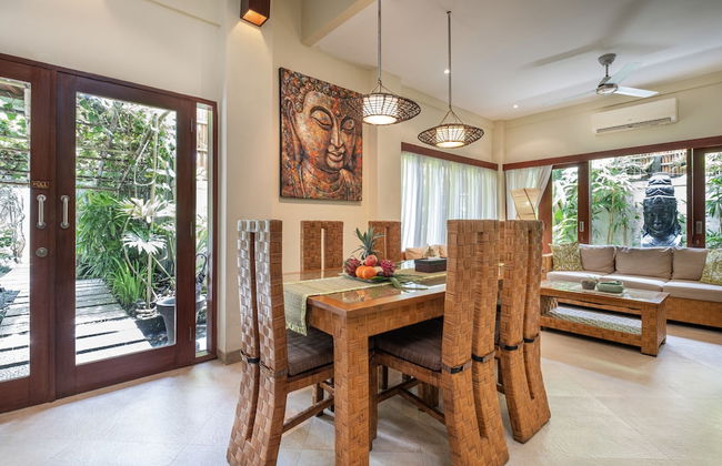 Villa Seriska Seminyak Bali - Foto 25